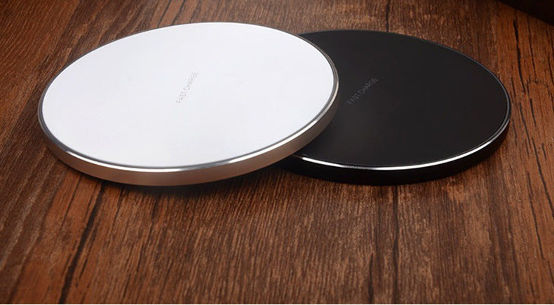 Wireless Fast Charging Pad – Sleek & Ultra-Speed Charging for iPhone & Samsung