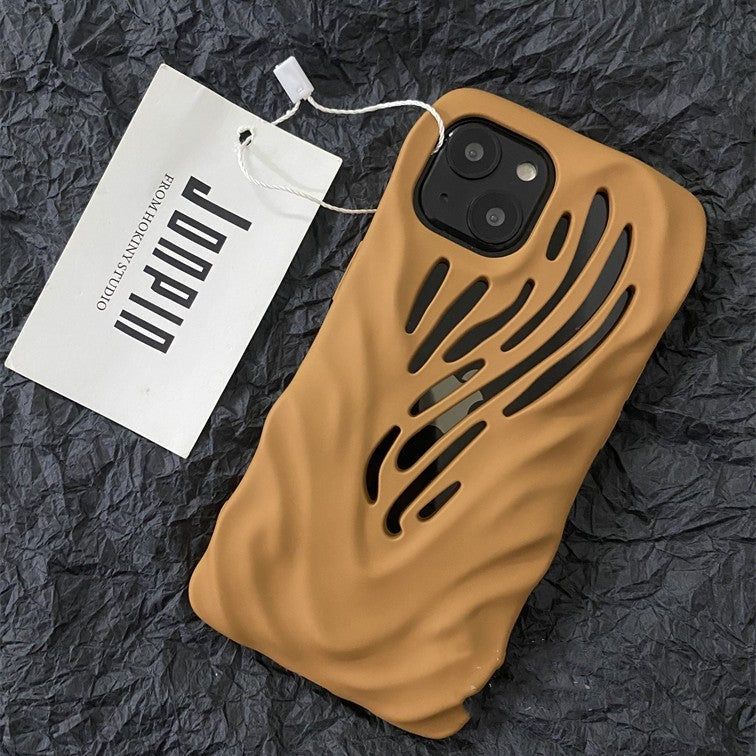 Wind Hollow Carved Case – Compatible with iPhone 13 / 14 / 15