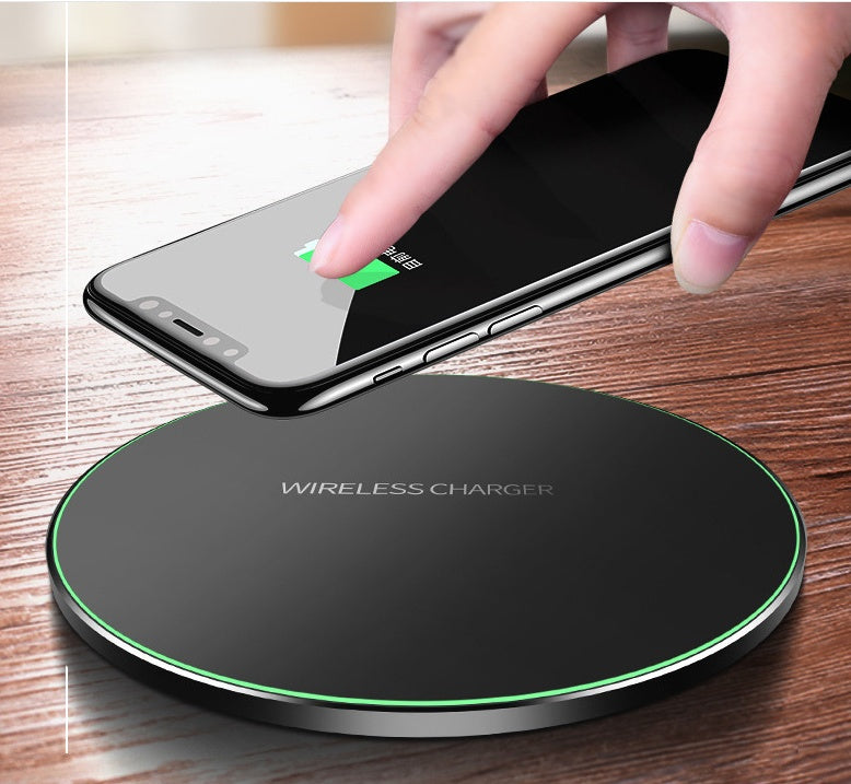 Wireless Fast Charging Pad – Sleek & Ultra-Speed Charging for iPhone & Samsung