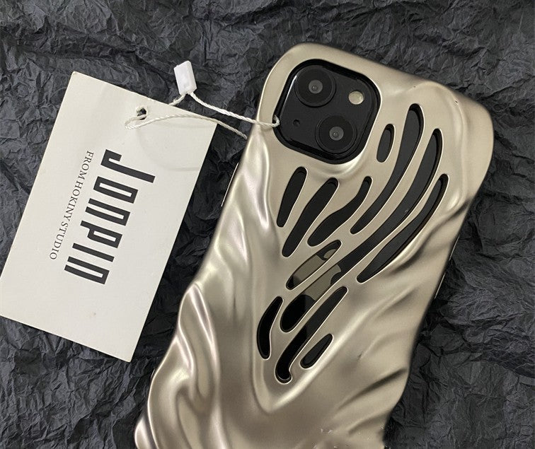 Wind Hollow Carved Case – Compatible with iPhone 13 / 14 / 15